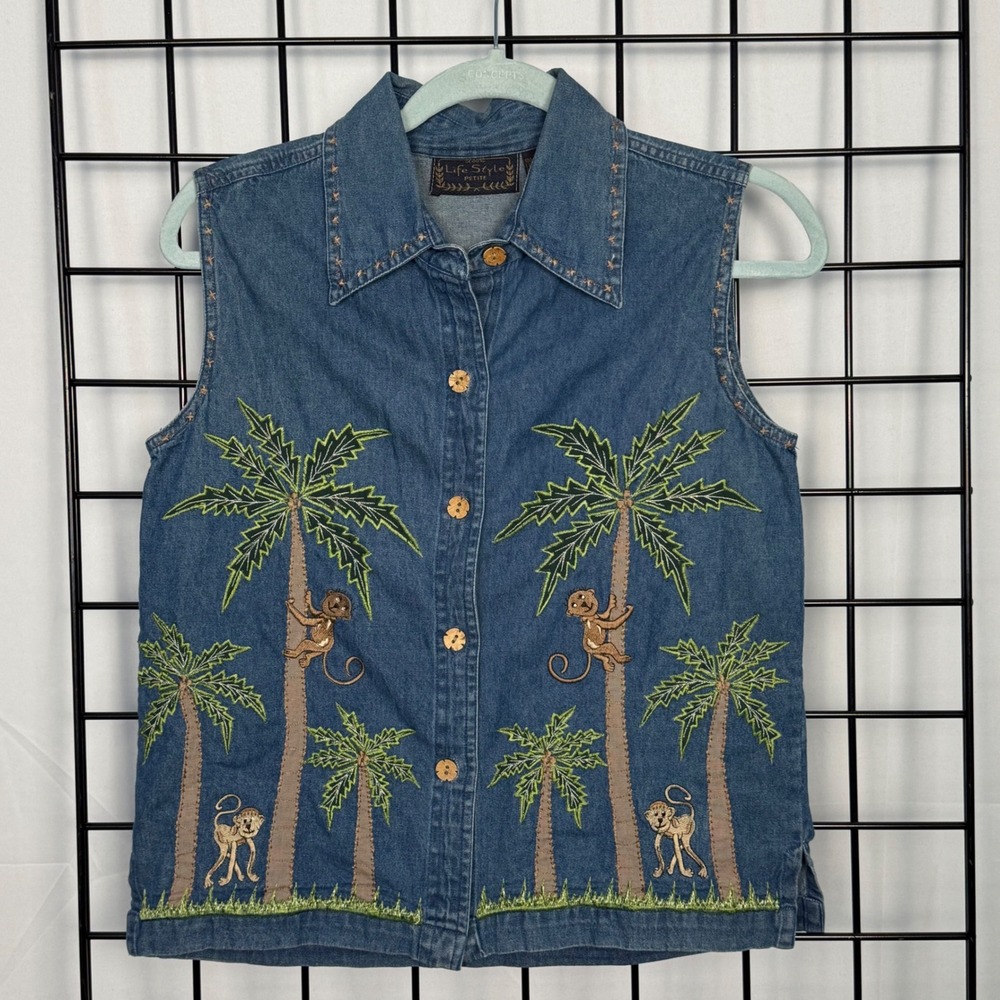 Life Style Petite Denim Vest Womens Medium Blue Embroidered Monkey Palm Tropical